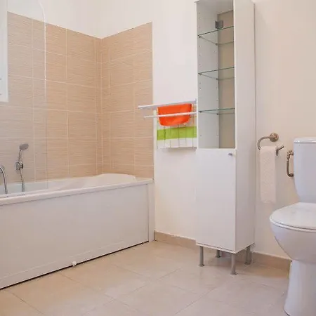 A Nuciola By Resid&co Prunete